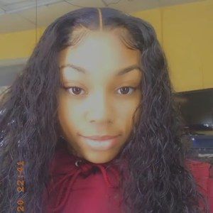 Meet your Posher, Janay